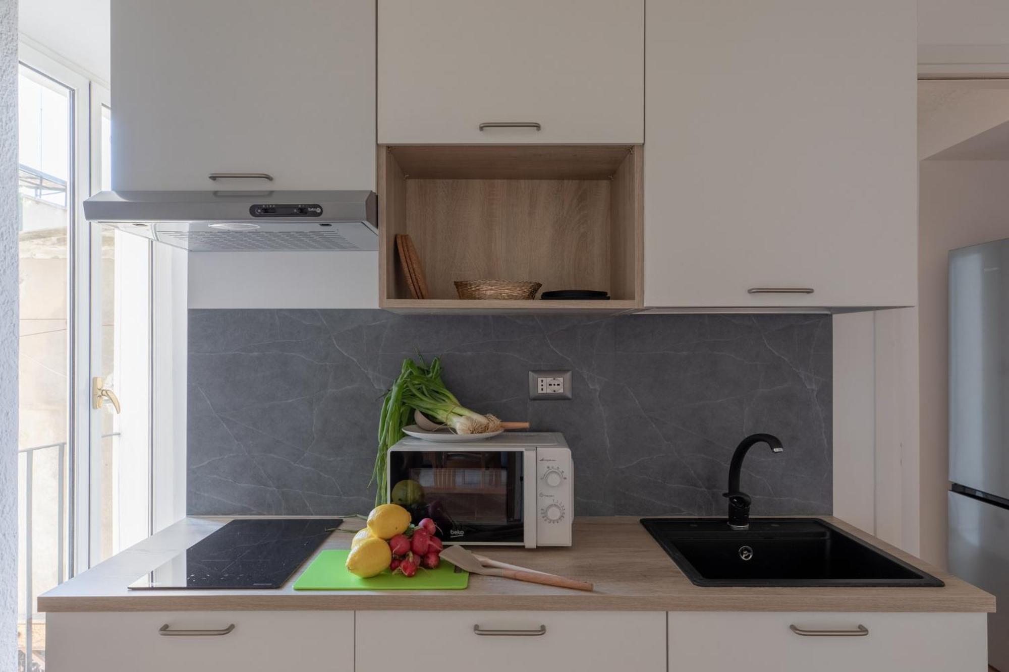 Iflat Bright Brand New 3-bedroom In Monti Apartment