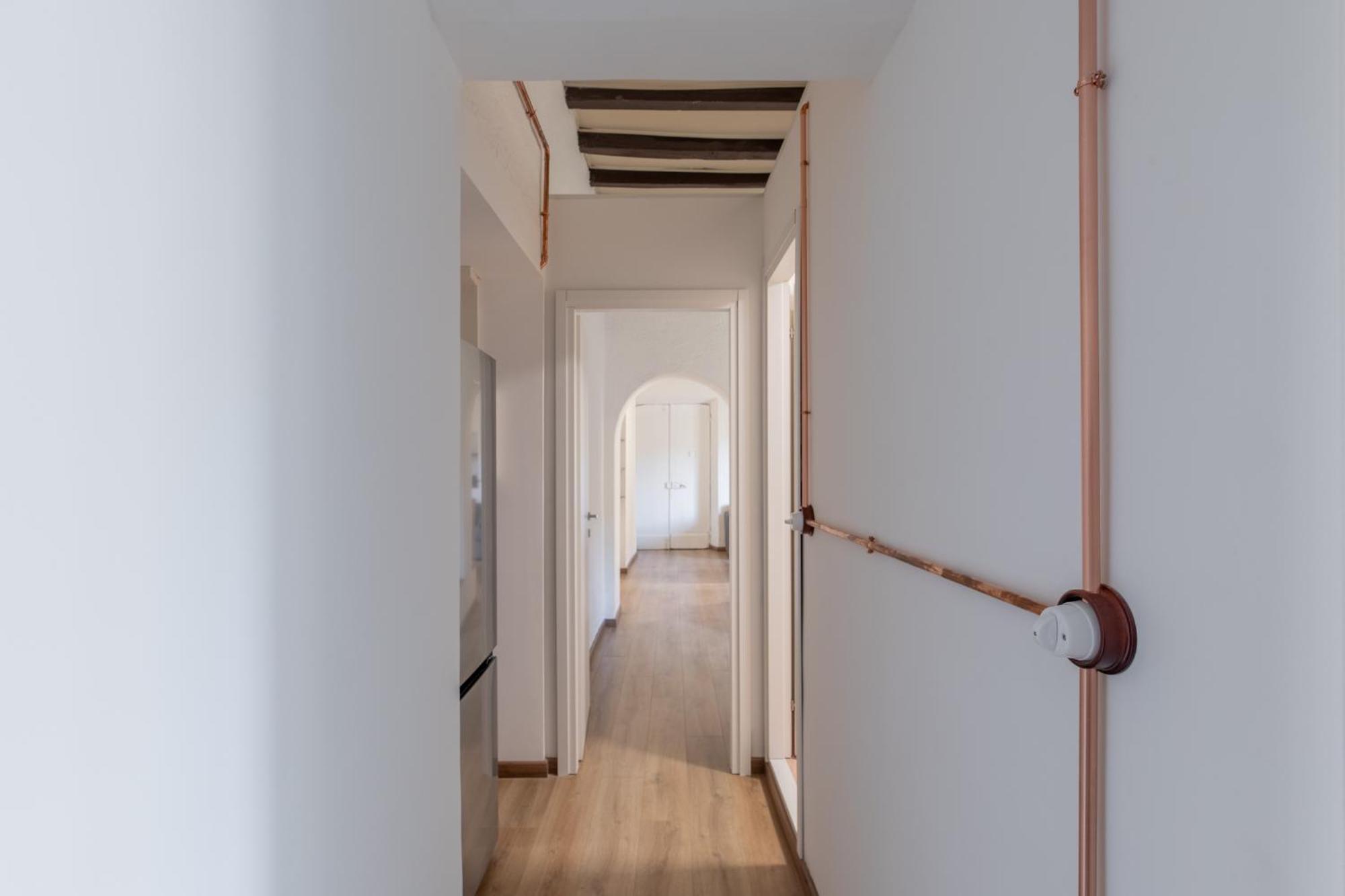 Apartment Iflat Bright Brand New 3-bedroom In Monti
