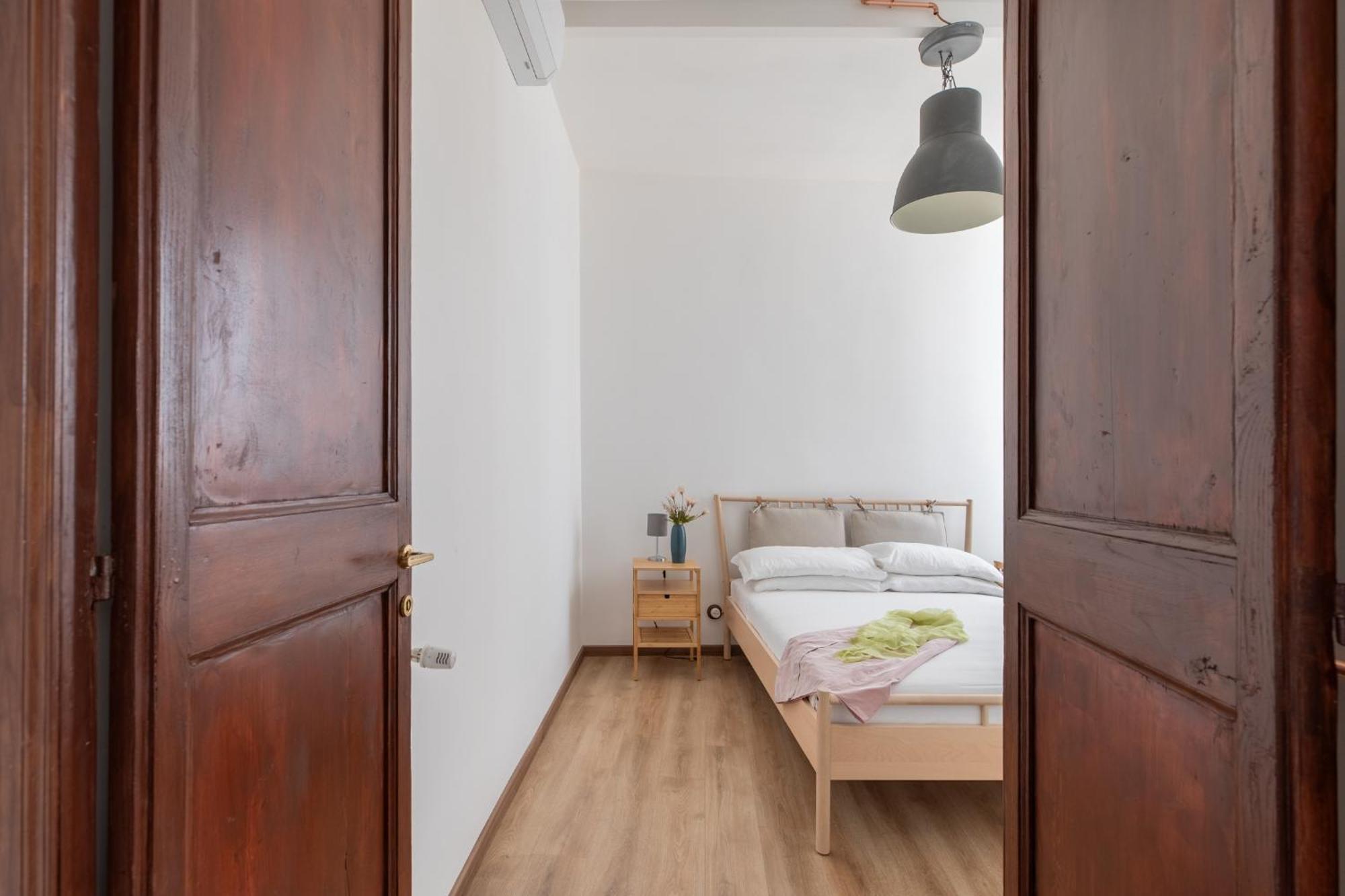 Iflat Bright Brand New 3-bedroom In Monti Apartment *