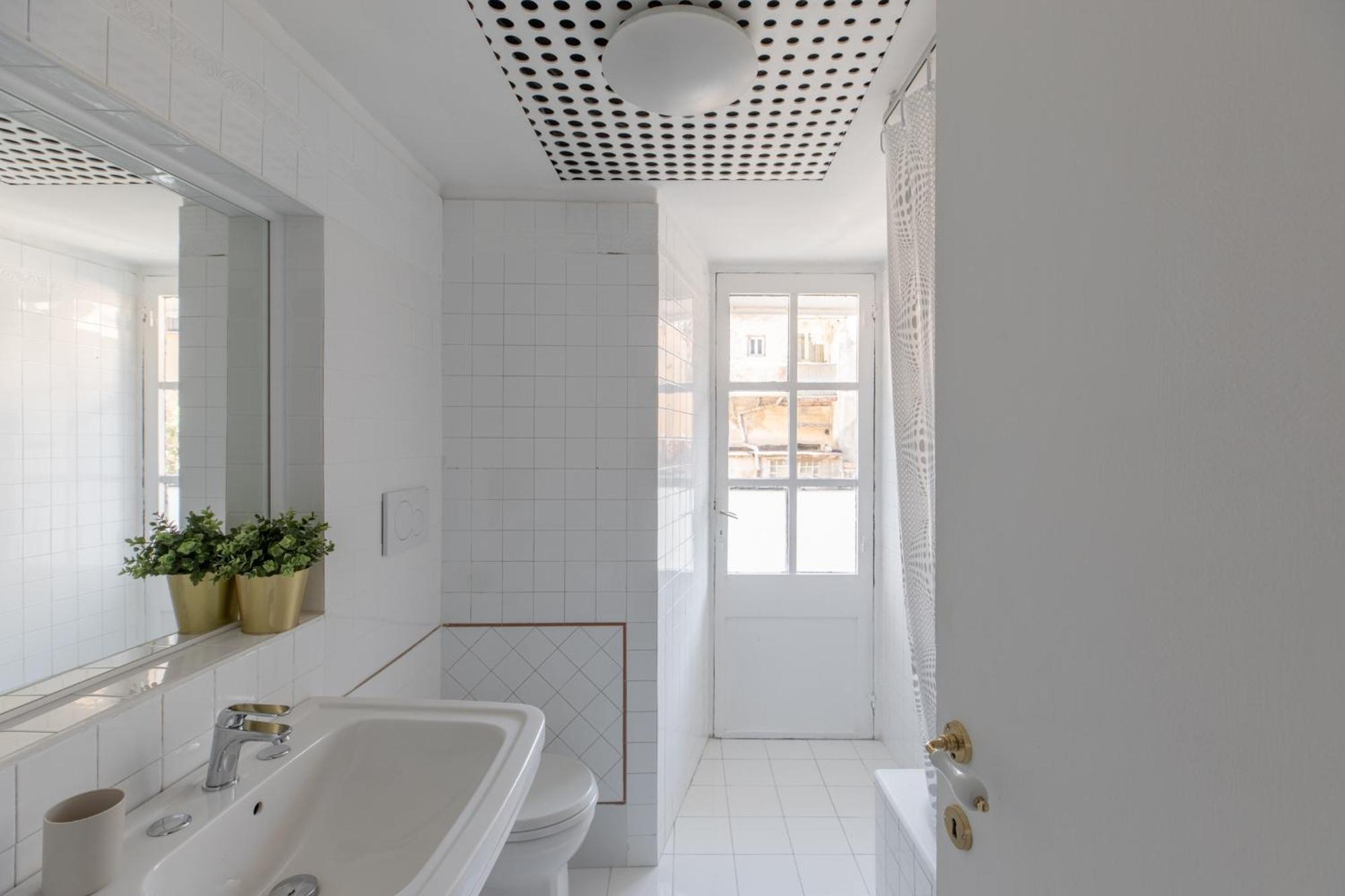 Apartment Iflat Bright Brand New 3-bedroom In Monti
