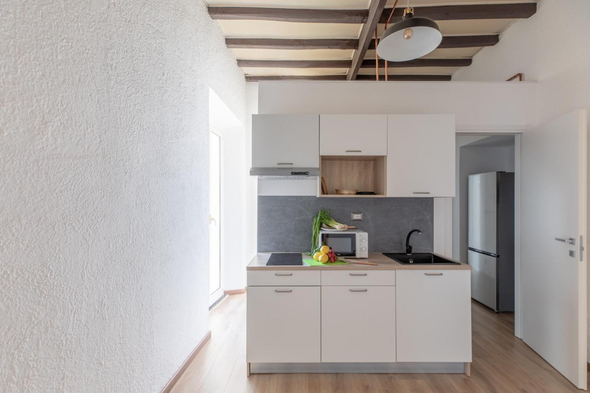Apartment Iflat Bright Brand New 3-bedroom In Monti *